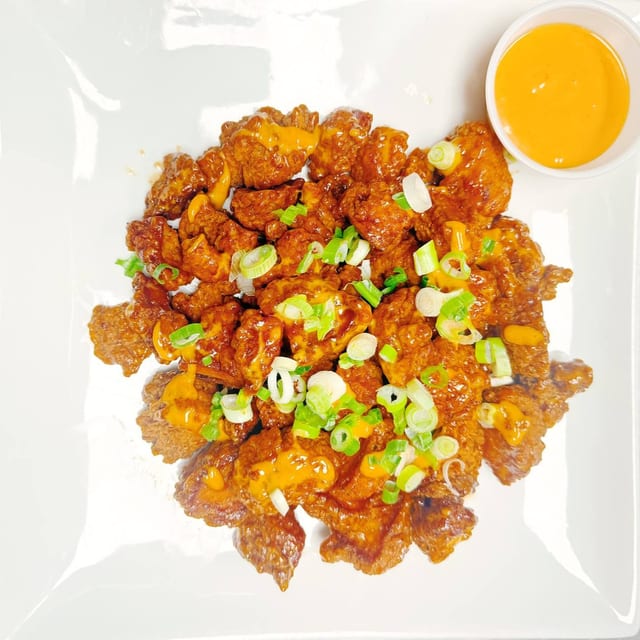 FC3. Sriracha Mayo*.